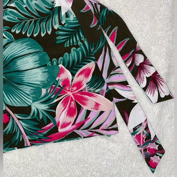 7th‎ Avenue by New York & Company tropical tie waist shorts - Picture 3 of 6